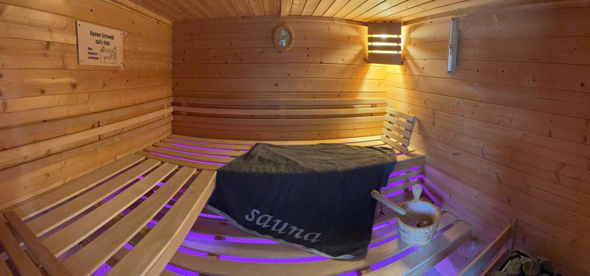 Ferienwohnung Schlossblick - 4 Sterne Sauna Pool Whirlpool Exklusiv Braunfels Extérieur photo