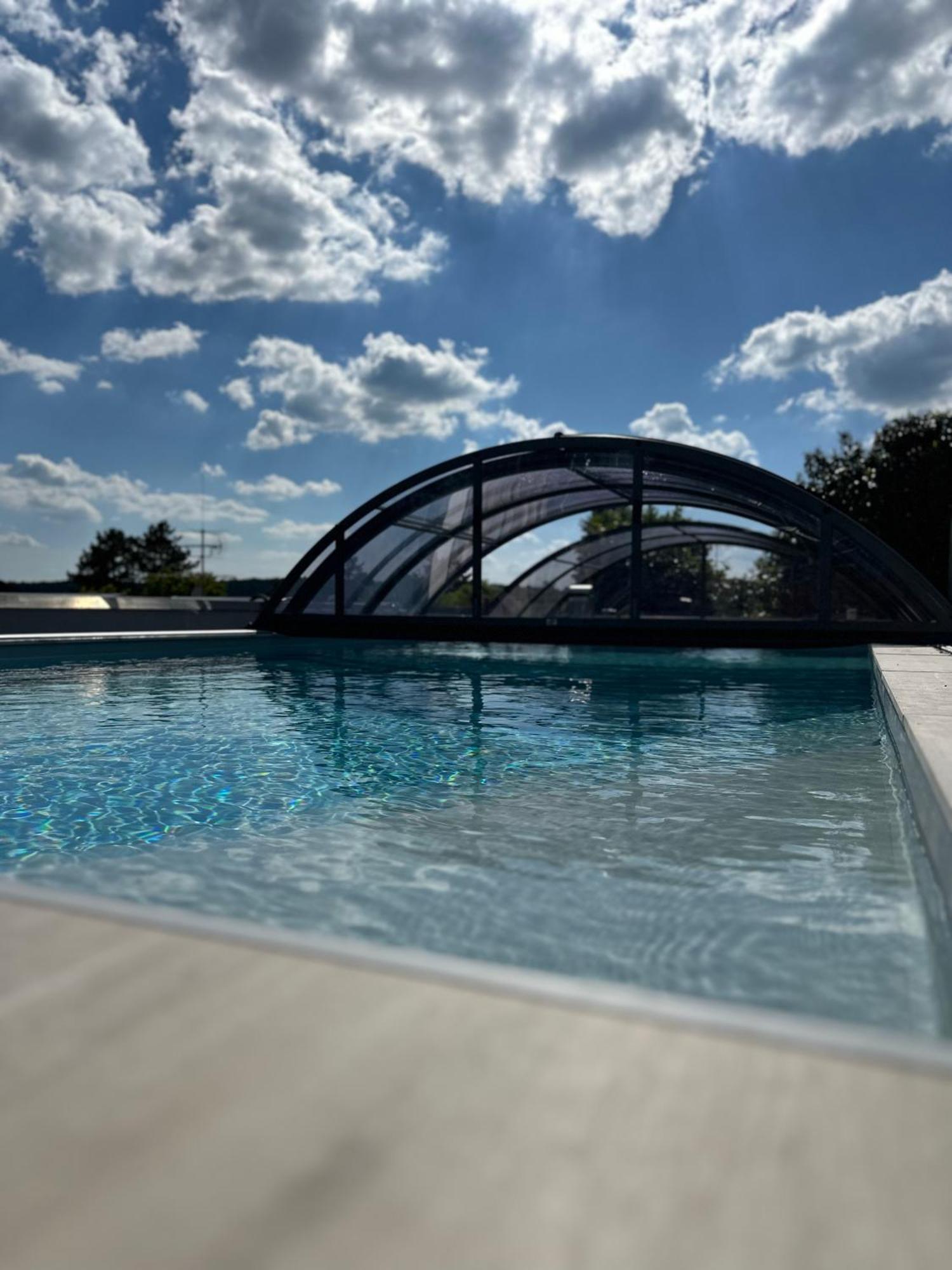 Ferienwohnung Schlossblick - 4 Sterne Sauna Pool Whirlpool Exklusiv Braunfels Extérieur photo